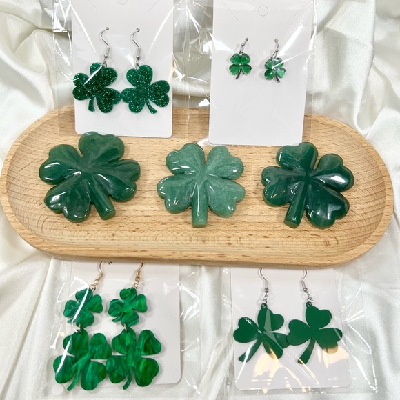 ☘️💚 Clover Collection - Limited Time! - Picture 2 of 3